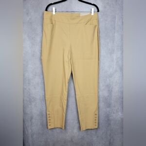 CHICO'S 2(L-12) BEIGE‎ PULL ON TUMMY CONTROL STRETCH CAPRIS PANTS